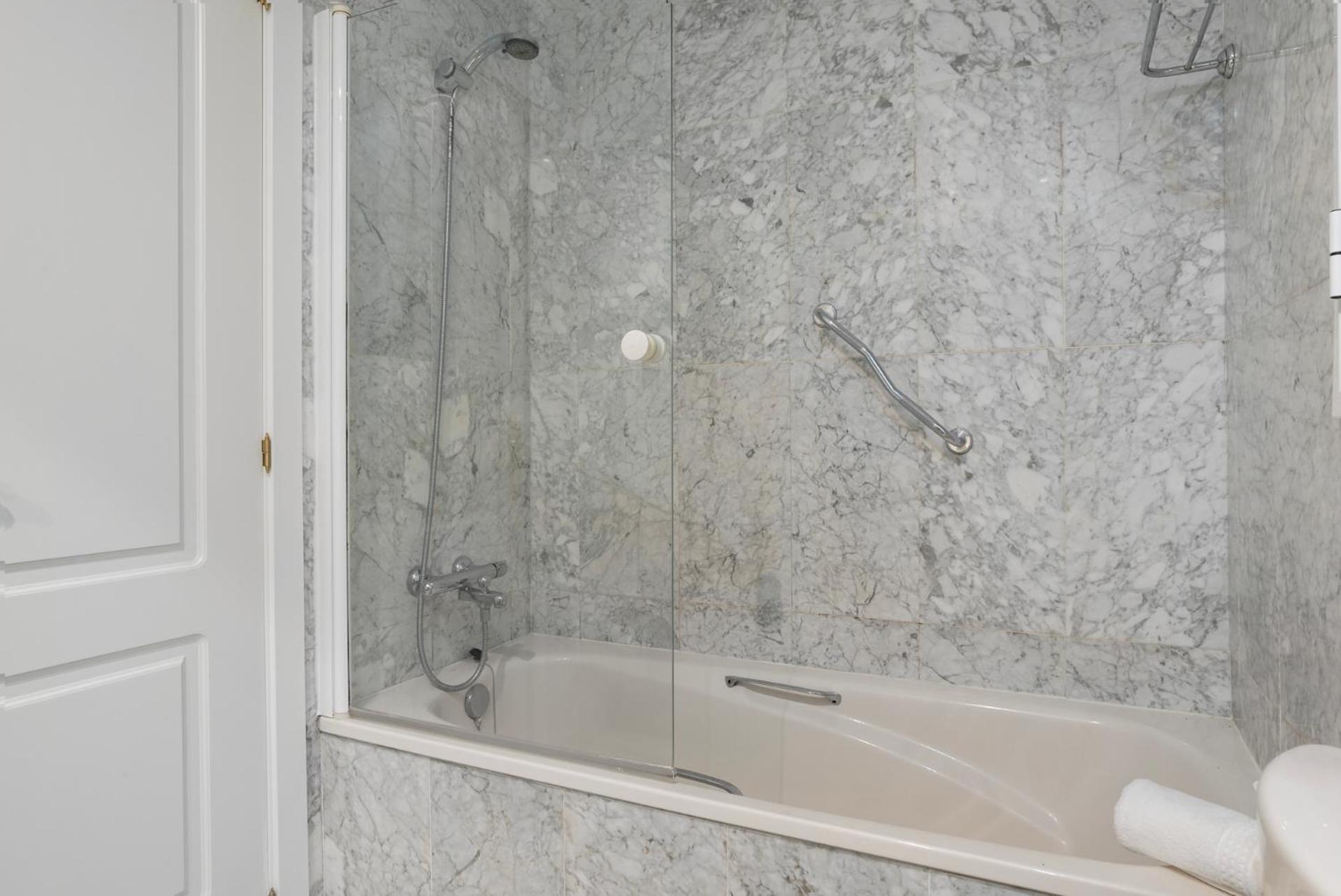 Charming And Spacious Apartment In Medina Garden - Puerto Banus Marbella Zewnętrze zdjęcie